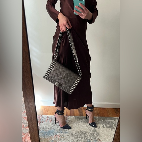 Chanel Grey Medium Perforated Boy Bag - Picture 4 of 16